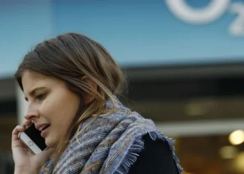 Tarifas: el Gobierno autorizó dos aumentos para la telefonía, internet y televisión