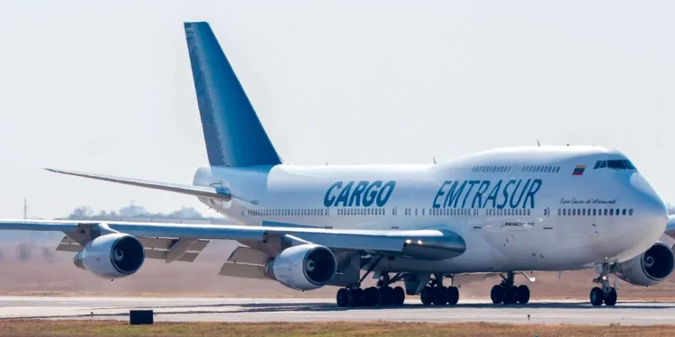 La compleja trama de empresas involucradas en la contratación del avión venezolano