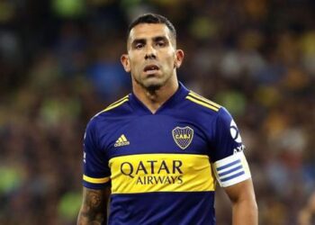 Tévez llega a Rosario Central, que lo recibe con esperanza y polémica