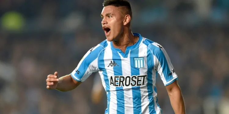 Carlos Alcaraz se desgarró y estará fuera de las canchas por tres semanas