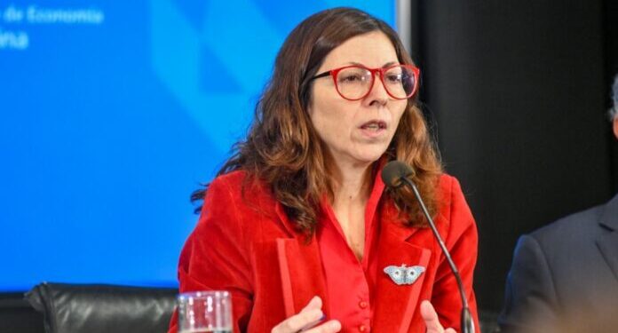 El gabinete económico analiza nuevas medidas, entre ellas un dólar turista