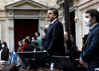 Massa: “Decidí asumir la responsabilidad que me toca con alma y vida”