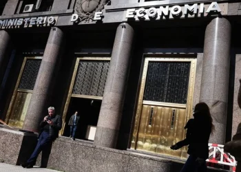 El Gobierno pagó USD 1.000 millones de intereses y le dio más impulso al rally de activos financieros argentinos