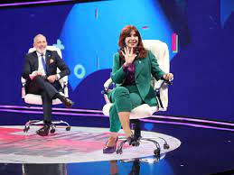 Cristina Kirchner se apoya en La Cámpora y Sergio Massa y encara el objetivo electoral: antes que ganar, llegar al balotaje