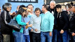 Kicillof se aferra a su reelección como Gobernador en medio de las presiones para que sea candidato a Presidente