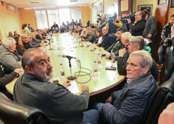 La mesa chica de la CGT se reúne para analizar la crisis cambiaria y el impacto en la campaña de Massa