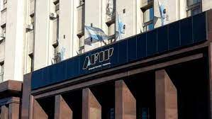 El Gobierno excluyó a un grupo de importaciones del pago del Impuesto País: los motivos