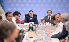 El oficialismo convocó al plenario de comisiones en Diputados y buscará firmar hoy el dictamen de Ley Ómnibus