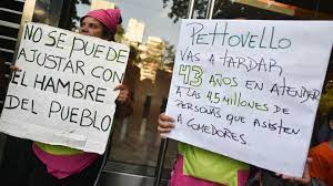 piqueteros hicieron más de 20 cuadras de fila para reclamar comida frente al ministerio