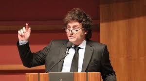 Javier Milei amenaza con vetar la movilidad jubilatoria