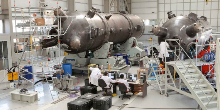 El Gobierno busca la primera privatización