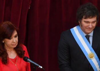 Dura crítica de CFK a Milei: “¿Cómo era ese verso que recitás cuando querés explicar el ‘libertarismo?’“