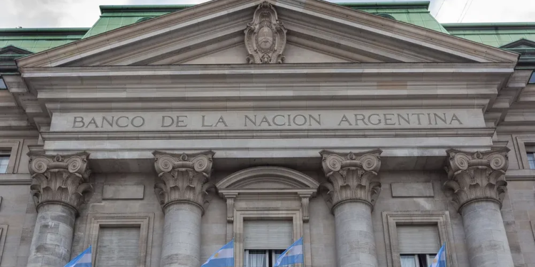 Fue suspendido el decreto de Milei que transforma el Banco Nación en Sociedad Anónima