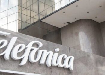 Telefónica vendió su filial de Argentina a Telecom, del Grupo Clarín