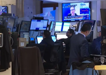 Escándalo $LIBRA: la bolsa porteña sube 6% y las acciones argentinas bajan en Wall Street