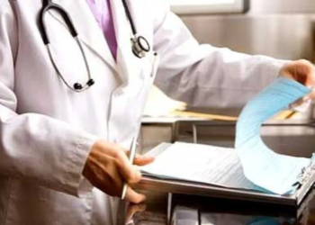 El Gobierno vuelve a la carga para que las prepagas bajen los precios