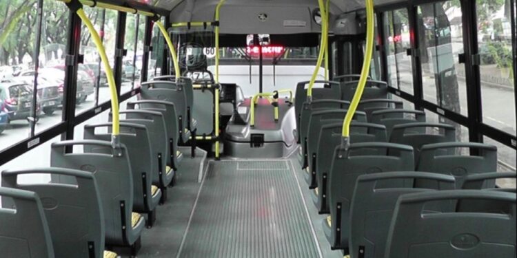 Paro de la CGT: colectivos mantienen su servicio