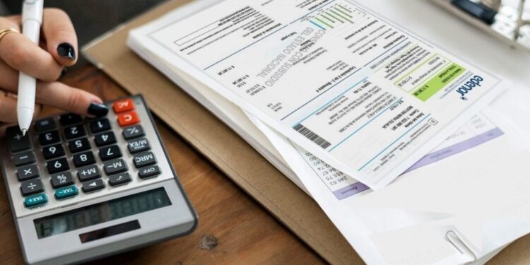 Revés para el gobierno: la justicia falló a favor de Escobar en el conflicto por el cobro de tasas