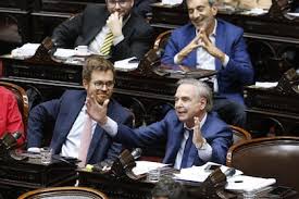 Fuerte crítica de Pichetto: “Juegan con fuego”.