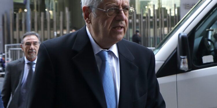 Crítica de Rubinstein al plan cambiario y el FMI