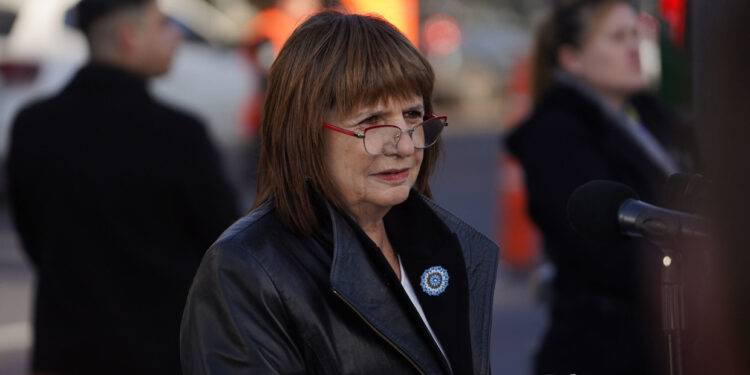 Bullrich se desmarca de Milei