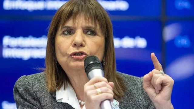 Espert, en el ojo de la tormenta por exigencia de Bullrich.