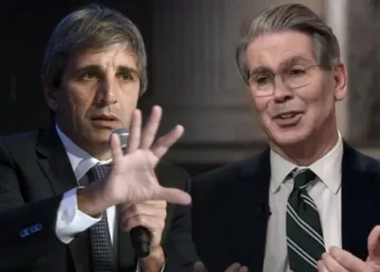 Caputo se reúne con Bessent en Washington por economía