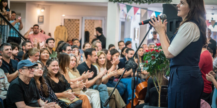 Mariel Fernández recibió a Silvio Rodríguez en Moreno