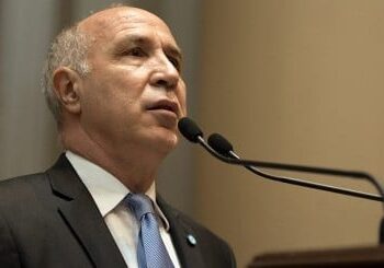 Lorenzetti desafía: “Cristina no encaja en presa política”.