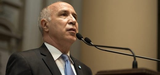 Lorenzetti desafía: “Cristina no encaja en presa política”.