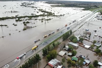 Viviendas en Peligro: Crece Exposición a Inundaciones y Baja Gasificación.