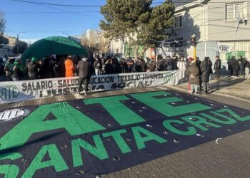 Contra la reforma: ATE declara paro nacional.