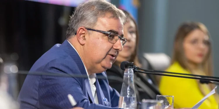 El gobernador Jalil evalúa su salida del bloque UxP.