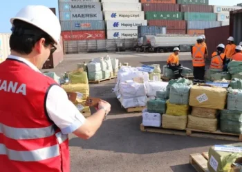 Más fácil garantizar en Aduana con un documento firmado.