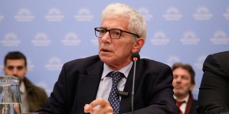 El vínculo entre el estudio de Cúneo Libarona y el “Chiqui” Tapia.