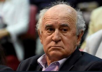 Parrilli: reforma de Milei es solo una “bomba de humo”.