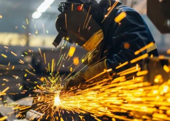 Paritaria metalúrgica con final feliz: Subas y bonos acordados.