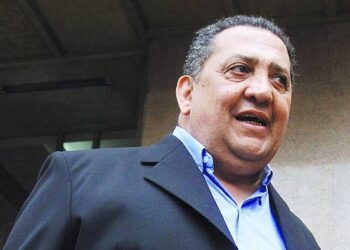 Deuda: D’Elía pide a Kicillof una “drástica medida”.