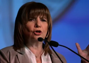 Bullrich cumple la amenaza: Denuncia a Tapia y Toviggino.