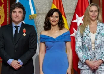 Este jueves, Ayuso visita a Milei en Argentina.