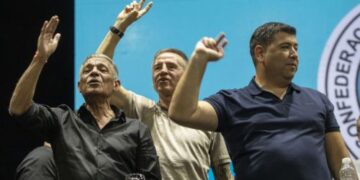 Medidas de fuerza: la CGT se reúne este miércoles.