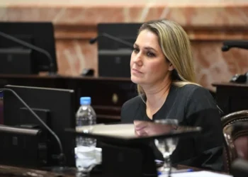 Guerra a los gremios: Losada los llama “millonarios”.