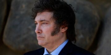 Milei critica a la oposición en Tucumán y defiende a su equipo de trabajo