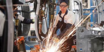 La UIA registra un crecimiento industrial en marzo, pero advierte sobre el abastecimiento energético y la morosidad