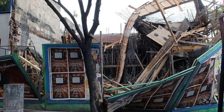 Derrumbe en Parque Patricios: la fiscalía señala a la constructora como responsable de una serie de conductas vinculadas