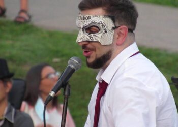 Tipito Enojado, el influencer libertario, opina sobre el descontento con la marcha universitaria