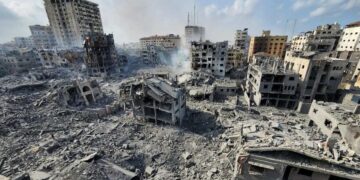 Israel ejecuta un ataque aéreo en Gaza contra un importante líder de Hamas