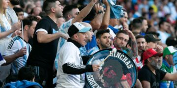 El Gobierno argentino implementa medidas para restringir el acceso de deudores alimentarios y violentos a los estadios durante el Mundial 2026