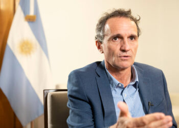Tensión en Protesta de ATE: Katopodis Intenta Mediar Durante Enfrentamientos