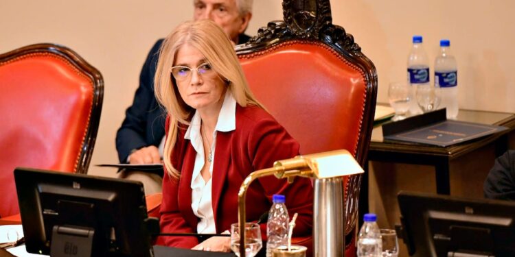 La tensión interna del PJ impide la creación de la comisión encargada de los cambios electorales en Buenos Aires